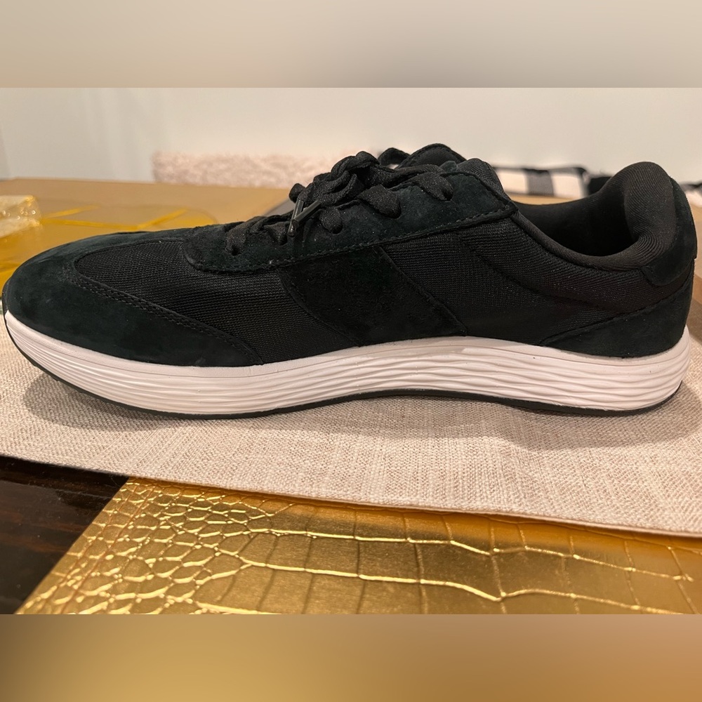 WHITIN Men's Black Sneakers